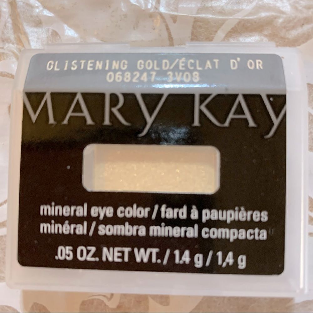 NWT Mary Kay Eye Shadow Glistening Gold Mineral .05 oz